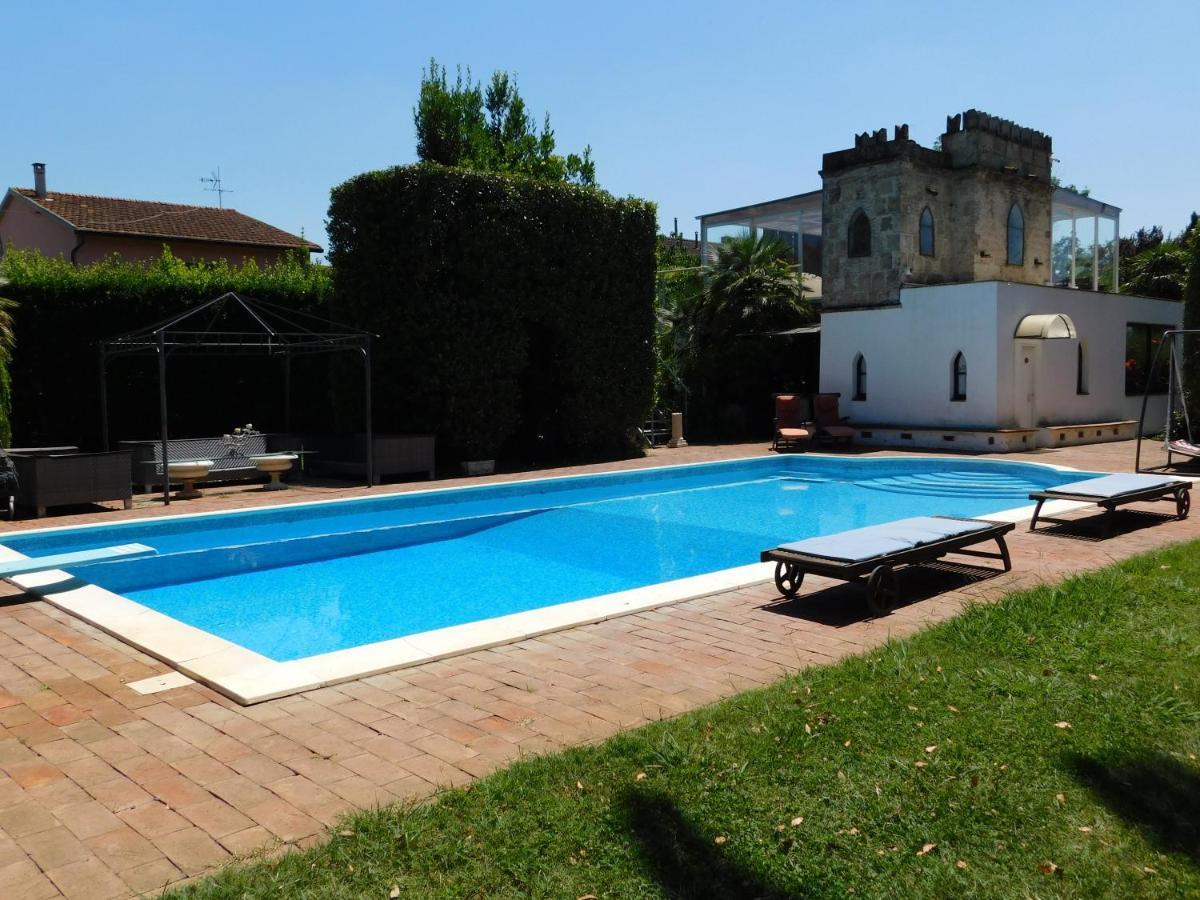 Appartamento Con Piscina Immersa Nel Verde Cascina Extérieur photo