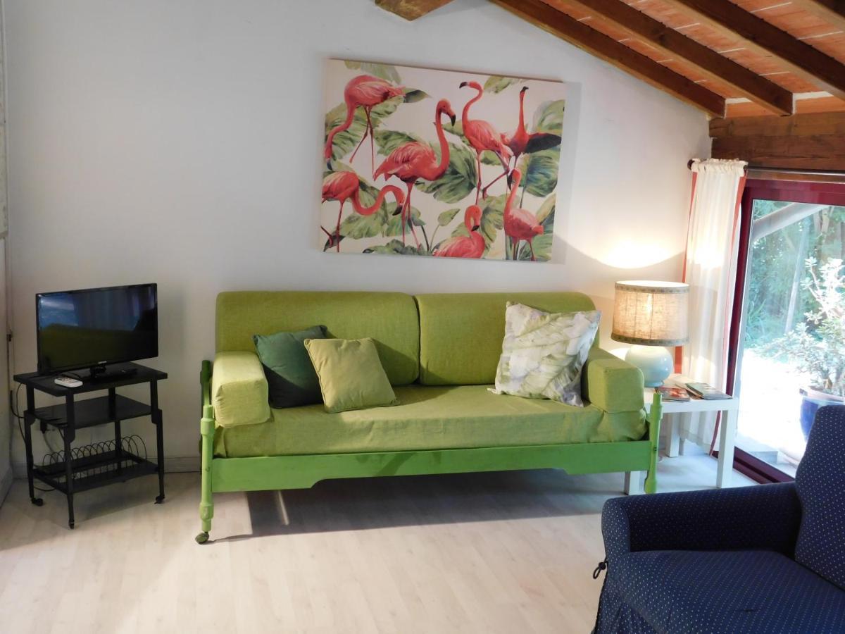 Appartamento Con Piscina Immersa Nel Verde Cascina Extérieur photo